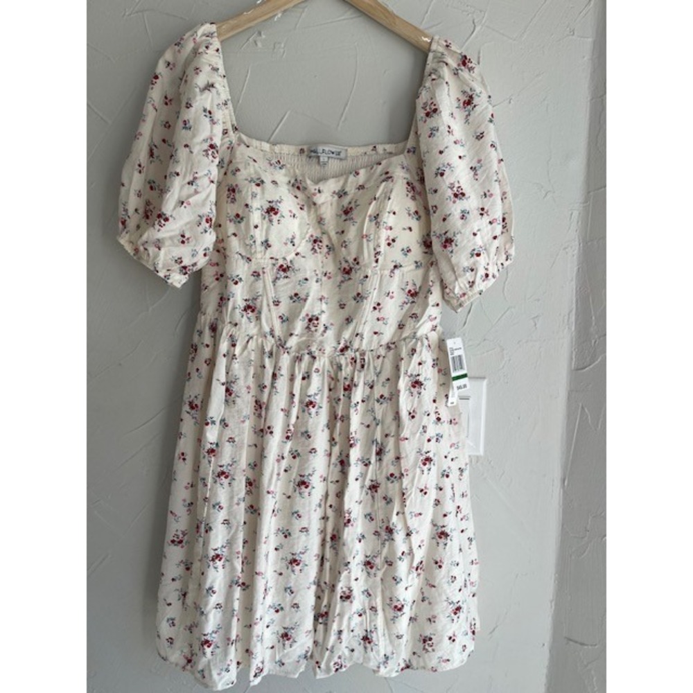 Women's Wallflower Gardenia Print Short Sleeve Dress Size Large NWT